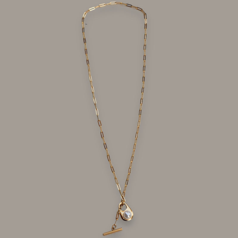 Pearl Toggle Necklace in Gold Paperclip Chain