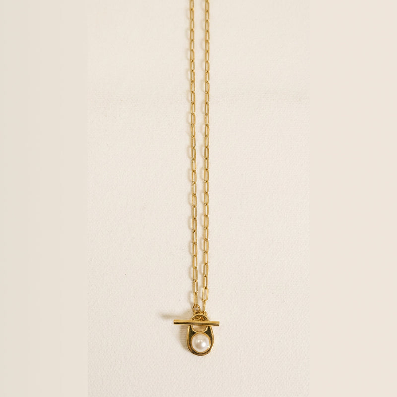 Pearl Toggle Necklace in Gold Paperclip Chain