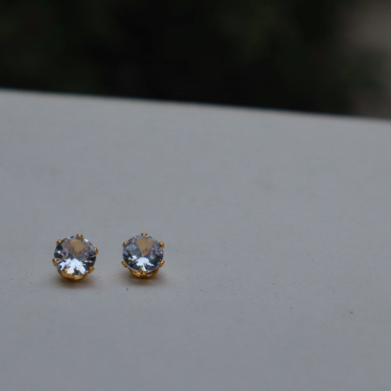 Sparkle Studs